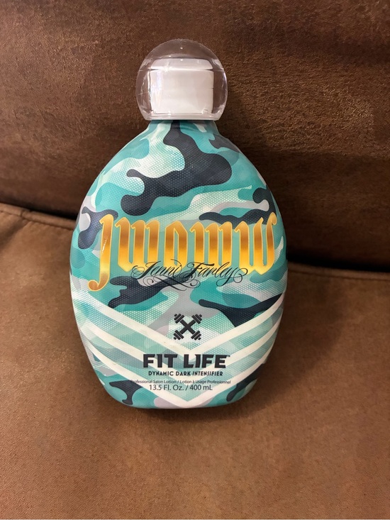 Jwoww Other - JWOWW Fit Life Tanning Lotion
